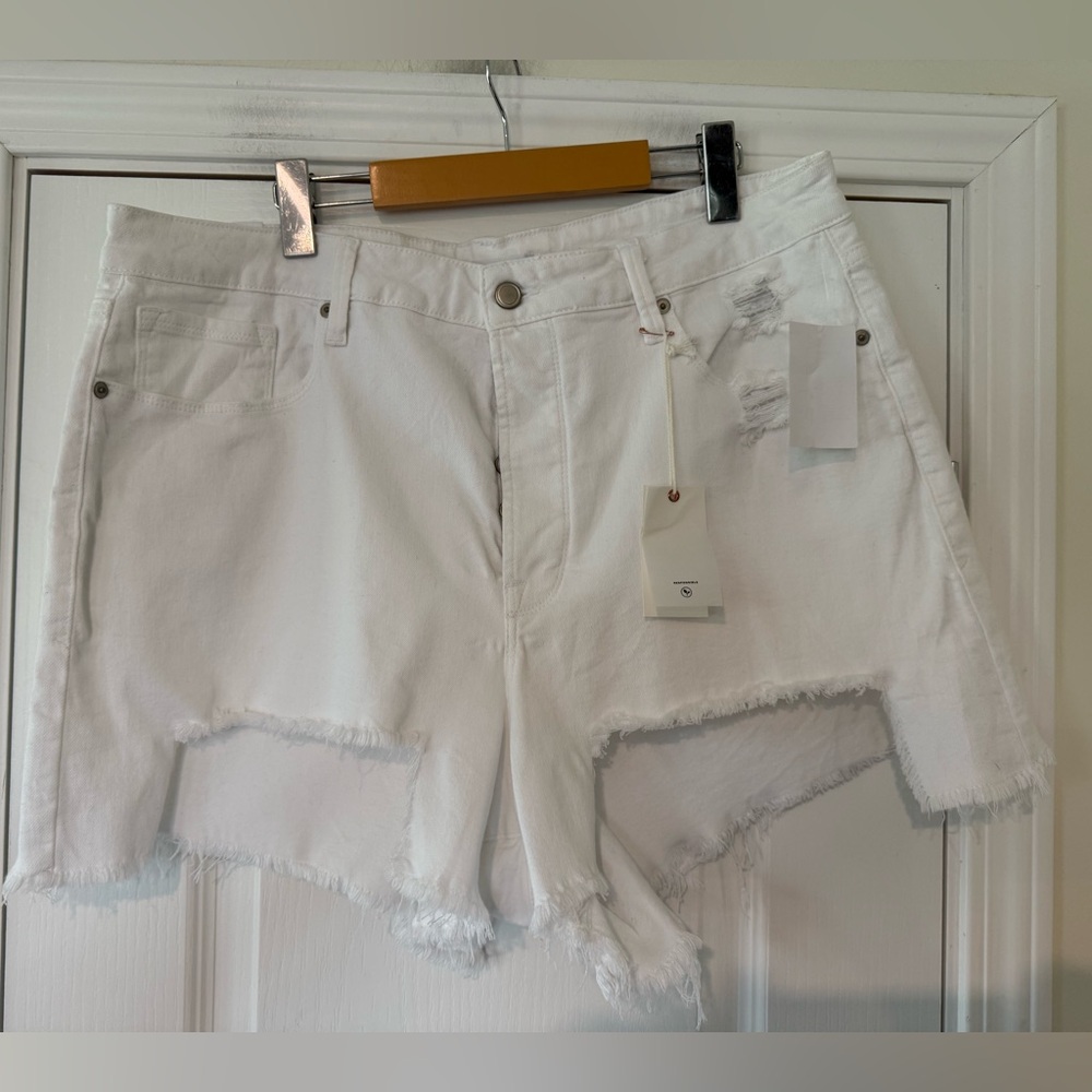 Good American Bombshell Short White - Picture 3 of 13